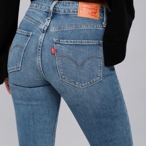 Levi’s 721 High Rise Skinny sz 27